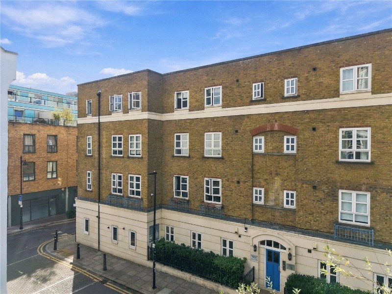 St. Matthew's Row, London, E2