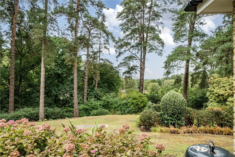 Star Hill Drive, Churt, Farnham, Surrey, GU10