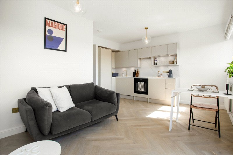 Holdernesse Road, London, SW17