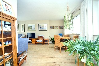 Courtlands Crescent, Banstead, Surrey, SM7