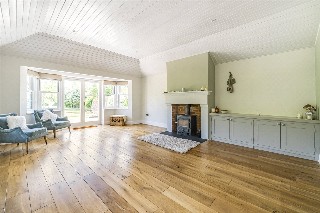 Lickfolds Road, Rowledge, Farnham, Surrey, GU10