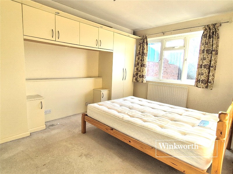 South Mount, High Road, Whetstone, London, N20