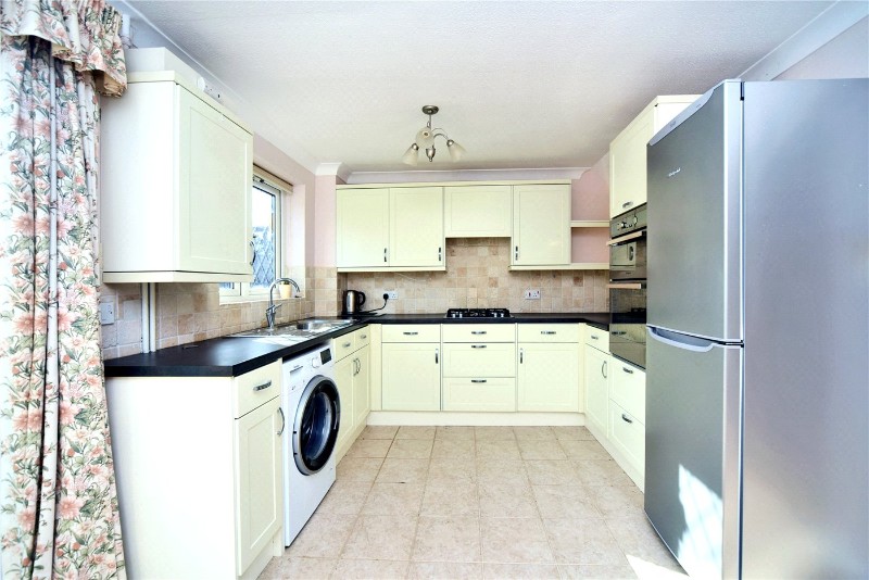 Thurnham Way, Tadworth, Surrey, KT20