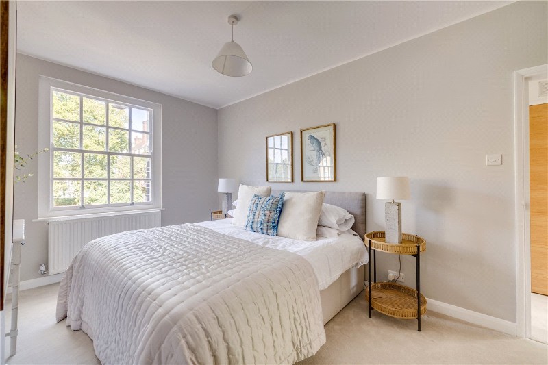 New Kings Road, London, SW6
