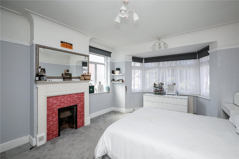 Evelyn Grove, London, W5