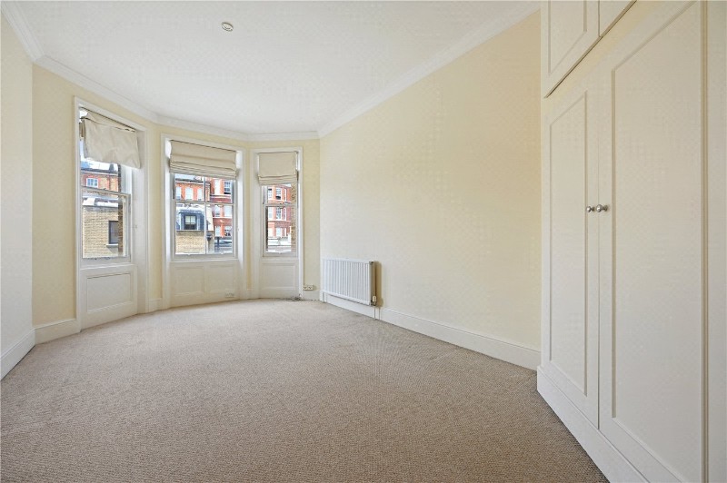 Wynnstay Gardens, London, W8