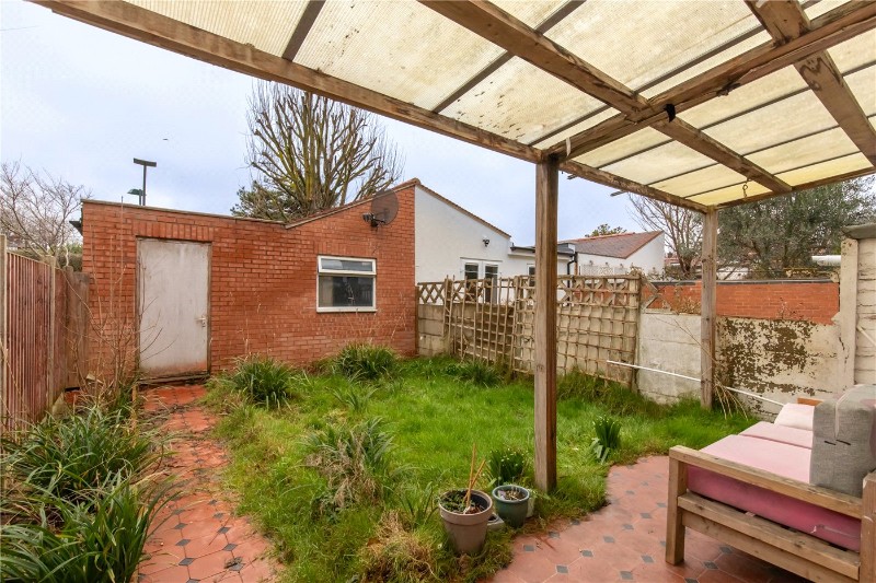 Princes Avenue, London, W3