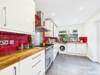 Buxton Avenue, Caversham, Reading, Berkshire, RG4