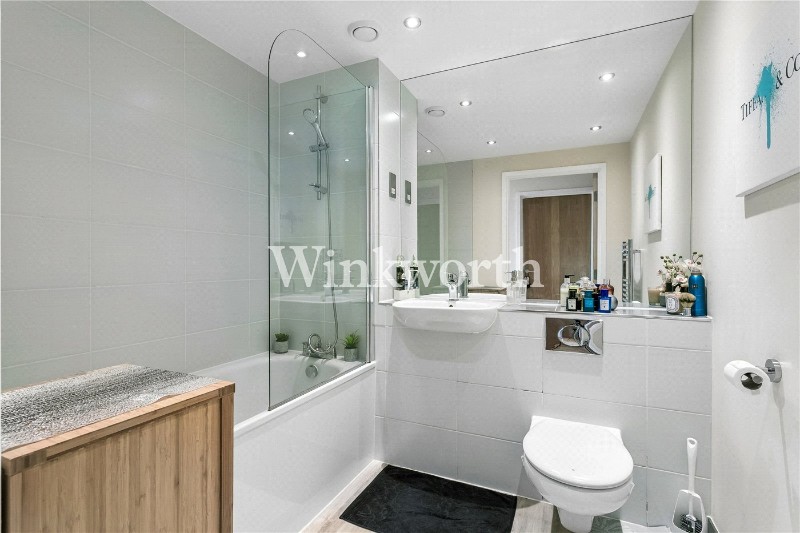 Colman Parade, Southbury Road, Enfield, EN1