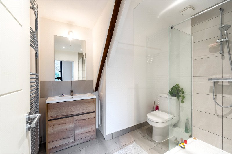 Cobbetts Hill, Weybridge, Surrey, KT13