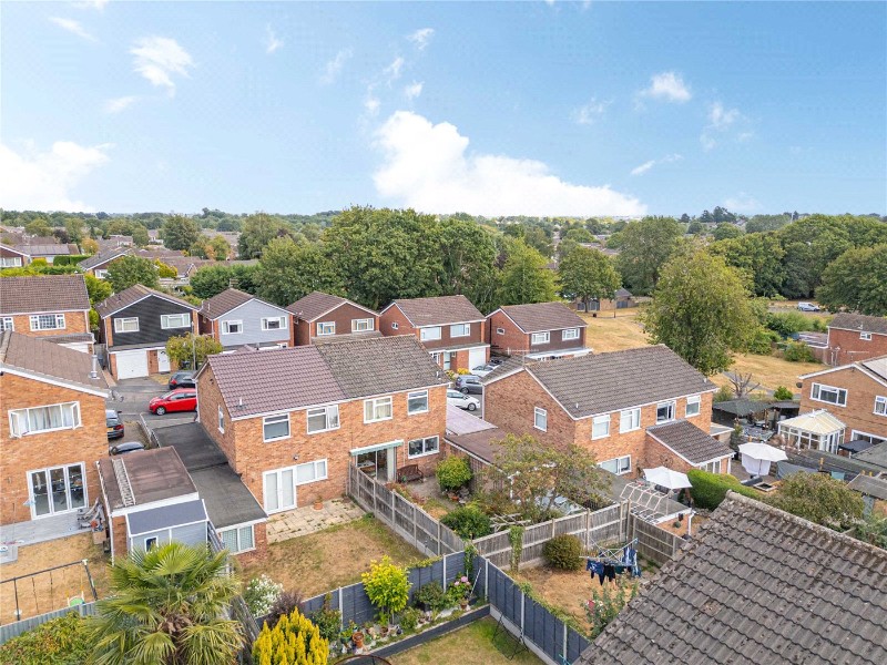 Knoll Drive, Warwick, Warwickshire, CV34