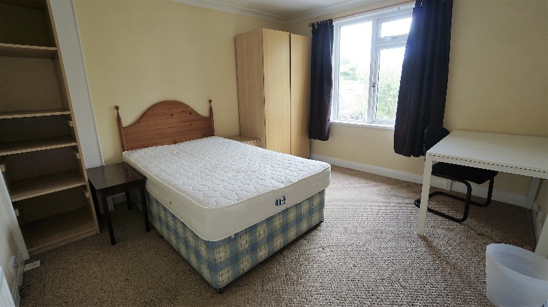 Fourth Avenue, Bristol, Avon, BS7