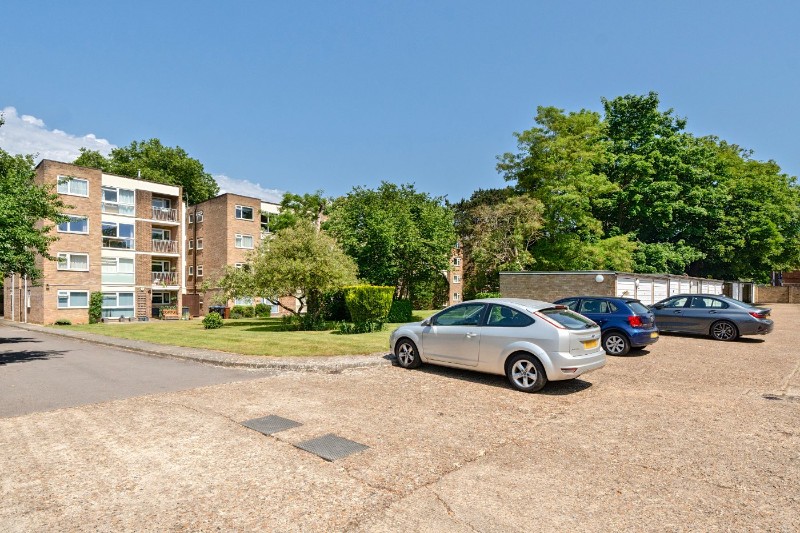 Brackley Road, Beckenham, BR3