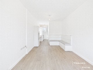Finchley Lane, Hendon, London, NW4