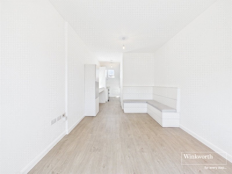 Finchley Lane, Hendon, London, NW4