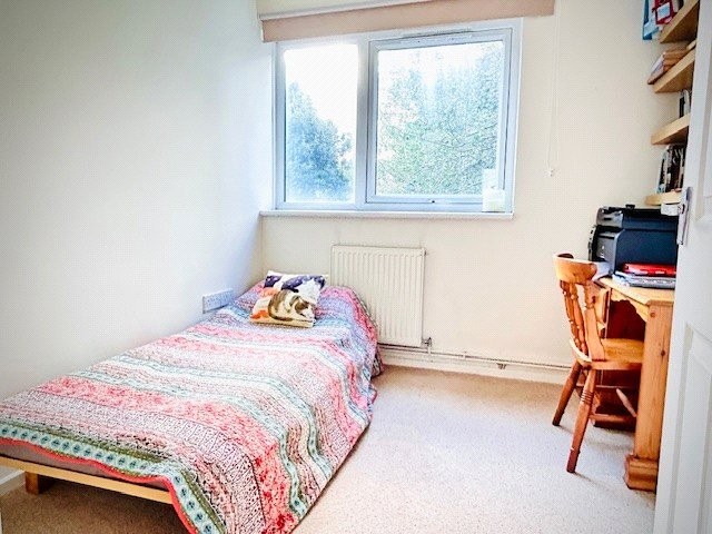 Ewen Crescent, London, SW2