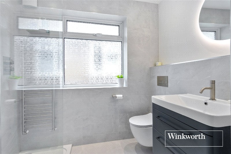 Connaught Road, Barnet, EN5