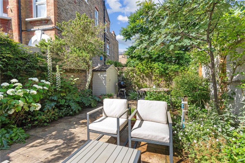 Deronda Road, London, SE24