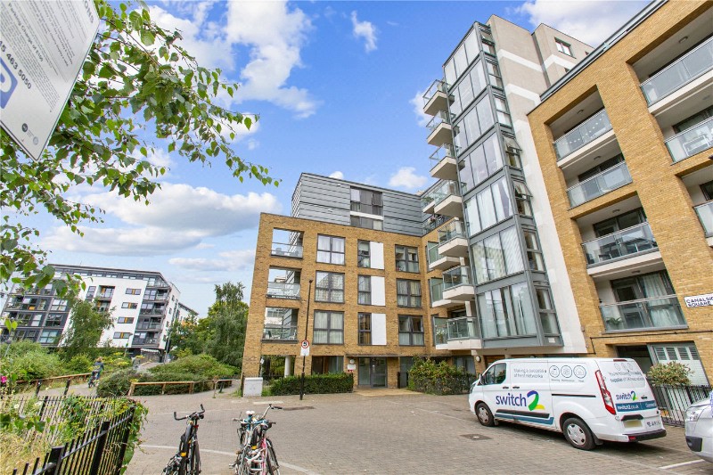 Canalside Square, London, N1