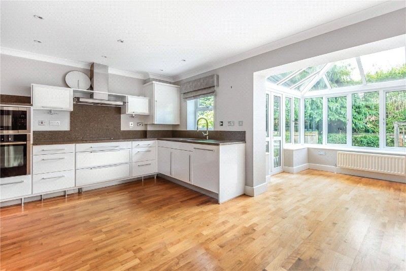 St. James Gate, Sunningdale, Berkshire, SL5