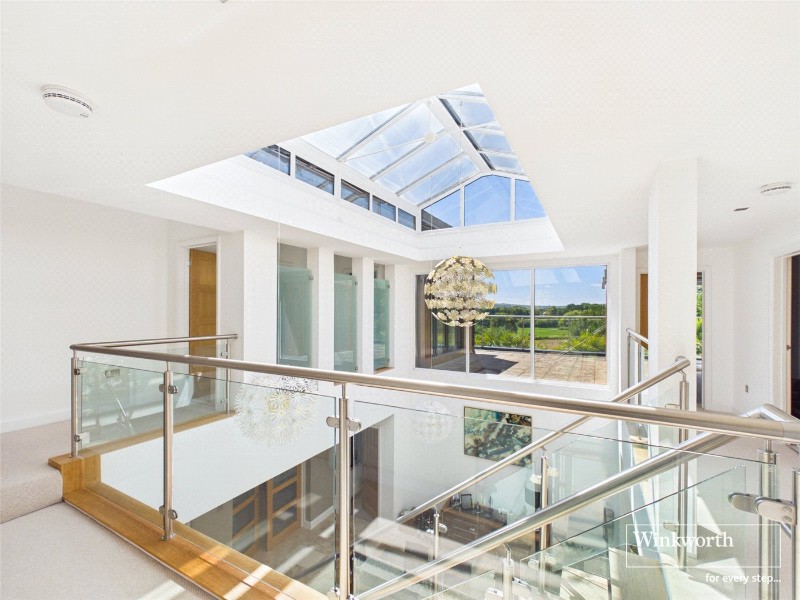 Newbury Road, Headley, Thatcham, Hampshire, RG19