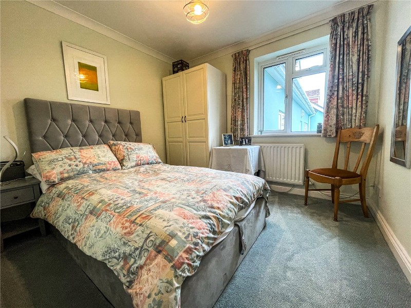 Lower Buckland Road, Lymington, Hampshire, SO41