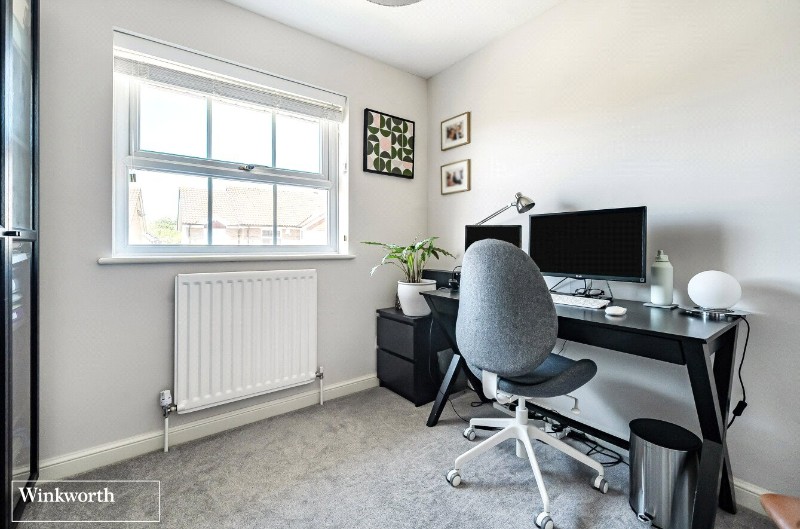 Magnus Drive, Hatch Warren, Basingstoke, RG22