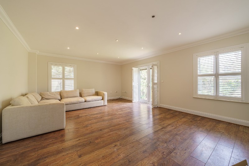 Hayes Grove, East Dulwich, London, SE22