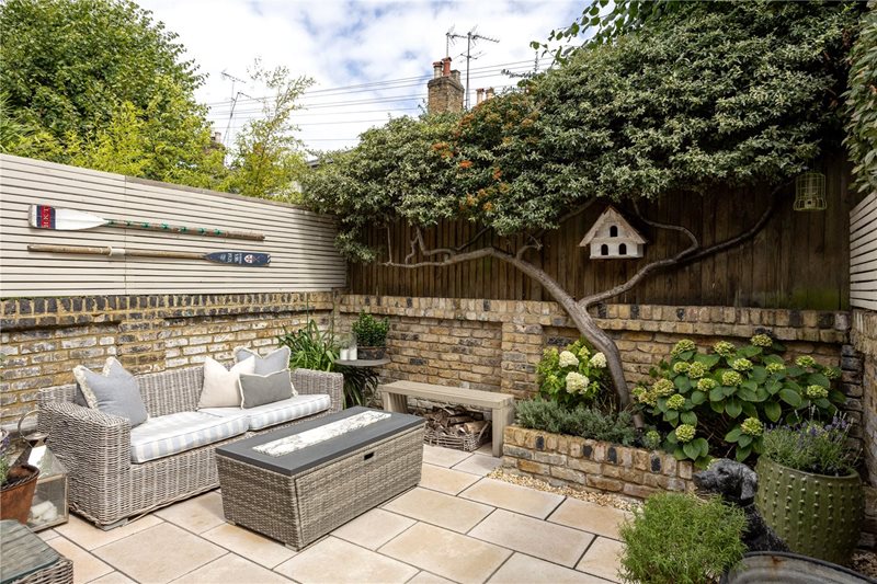 Lifford Street, London, SW15