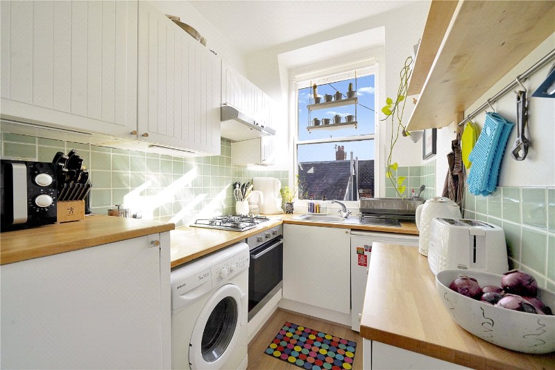 Ferme Park Mansions, Ferme Park Road, N8