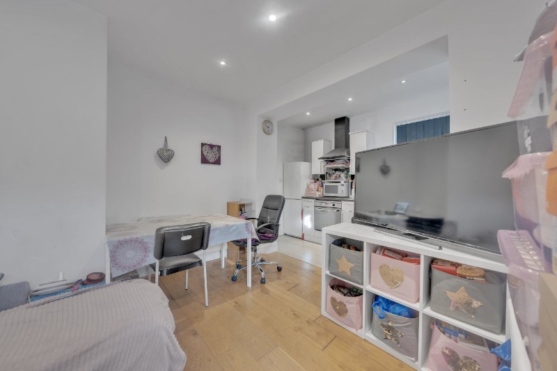 Hodford Road, London, NW11
