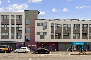 Garratt Lane, London, SW17