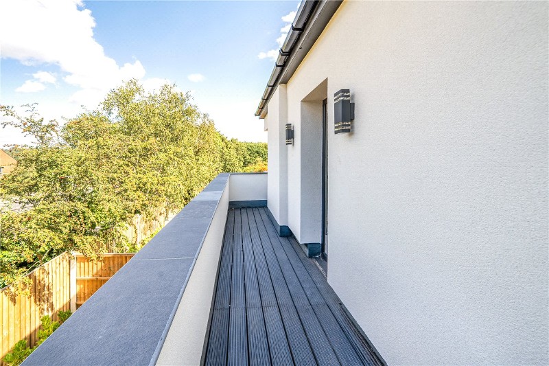 Highview Avenue, Edgware, HA8