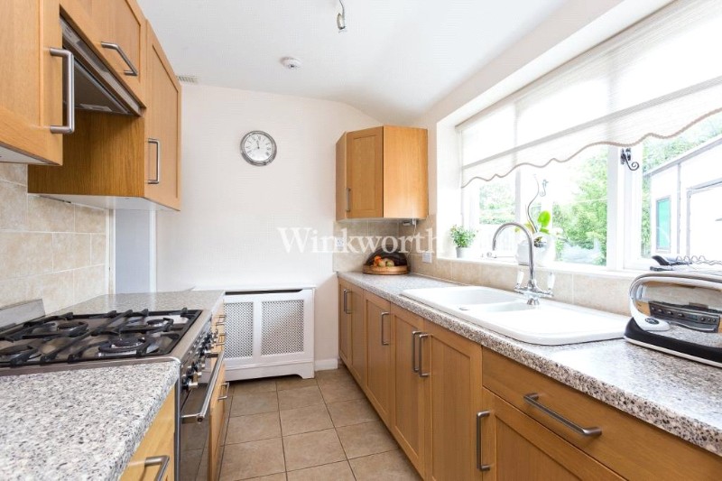 Riverway, London, N13