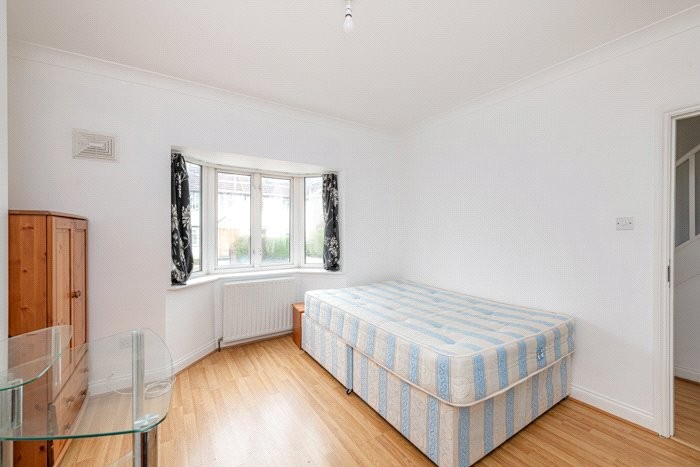 Carlisle Avenue, London, W3