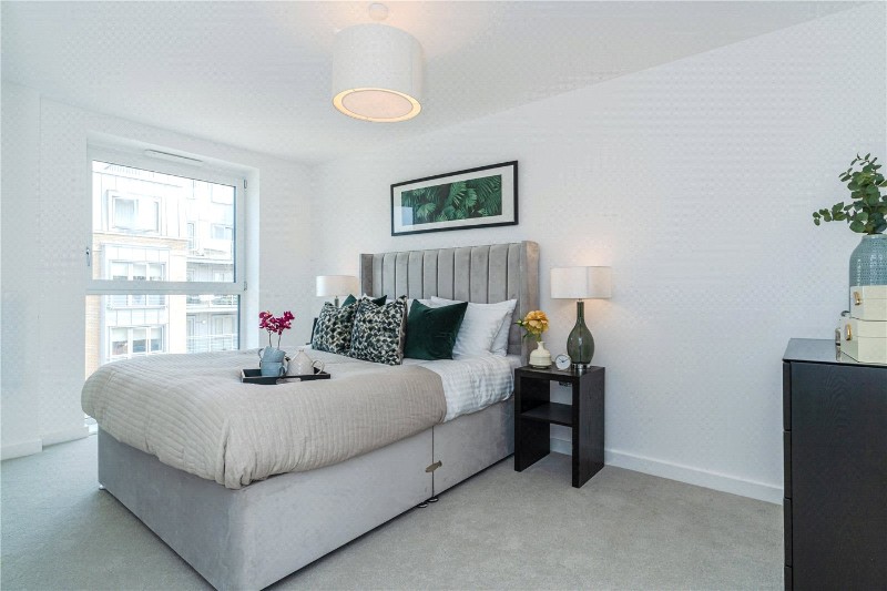 Seven Sisters Road, London, N4