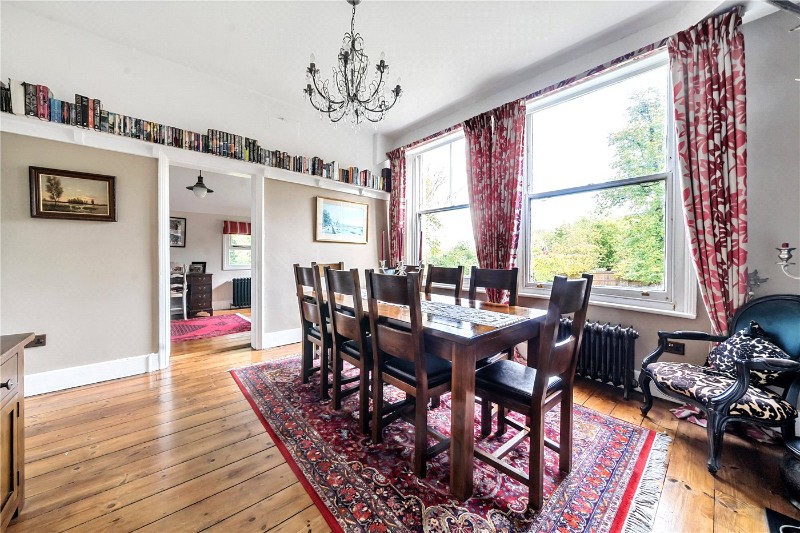 Wrecclesham Hill, Farnham, Surrey, GU10