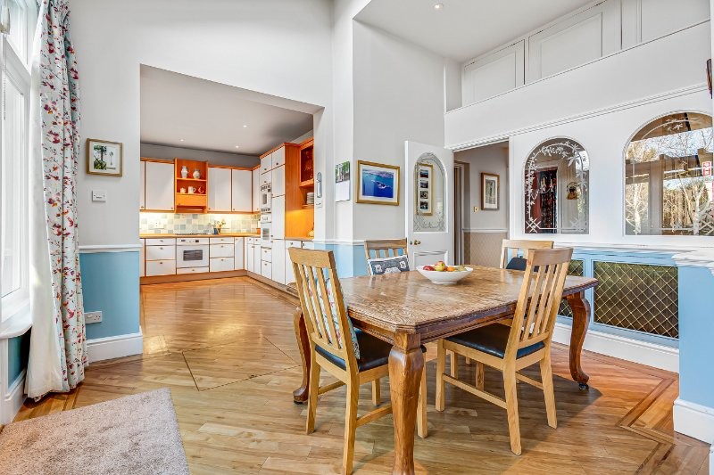 Grange Road, Barnes, London, SW13