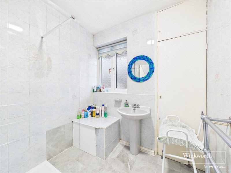 Holders Hill Avenue, London, NW4