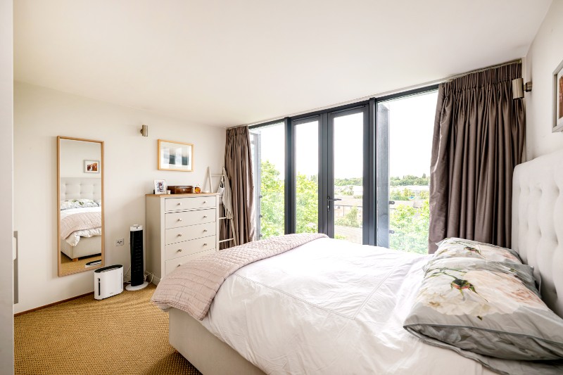 Barlby Road, London, W10