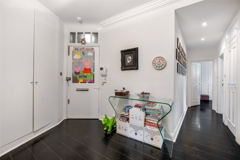 Ashworth Mansions, Elgin Avenue, London, W9