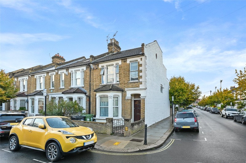Bloemfontein Avenue, London, W12