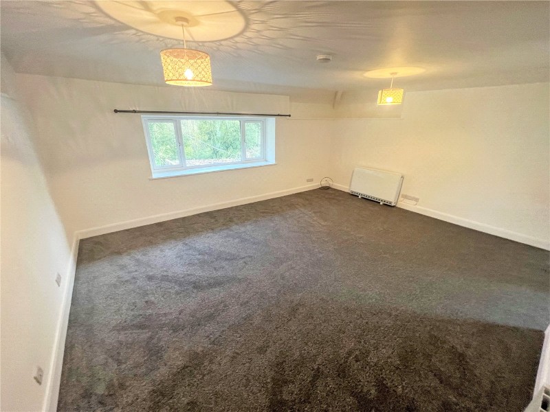 Flat 2, Worth House, Lower Washfield, EX16