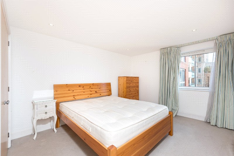 Vauxhall Bridge Road, London, SW1V