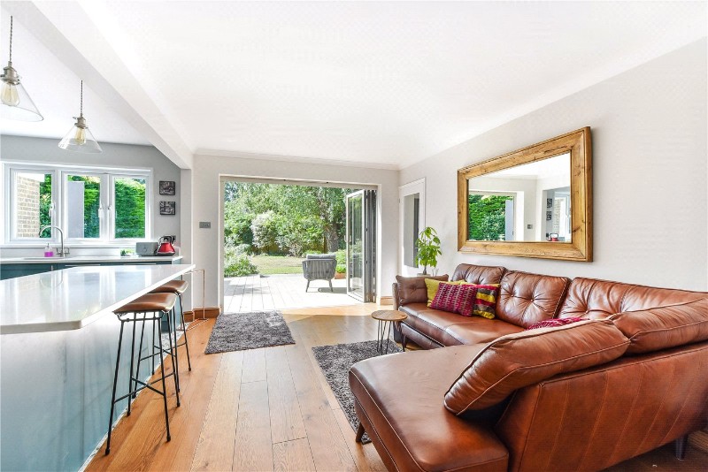 Selborne Close, Petersfield, Hampshire, GU32