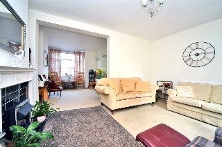 Cranfield Road West, Carshalton, SM5