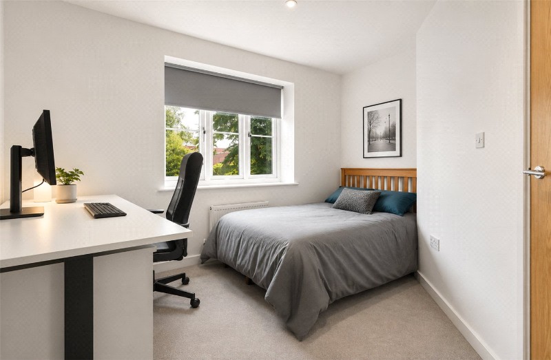 Hepdon Mews, London, SW17