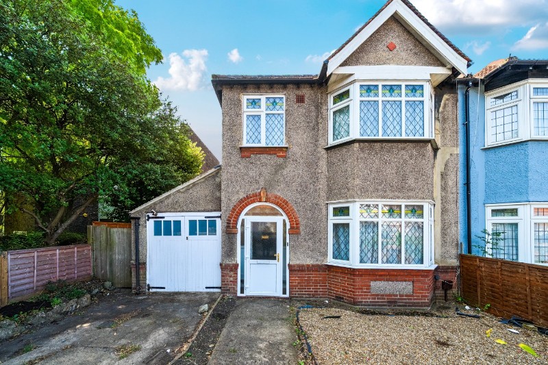 Bromley Road, London, SE6