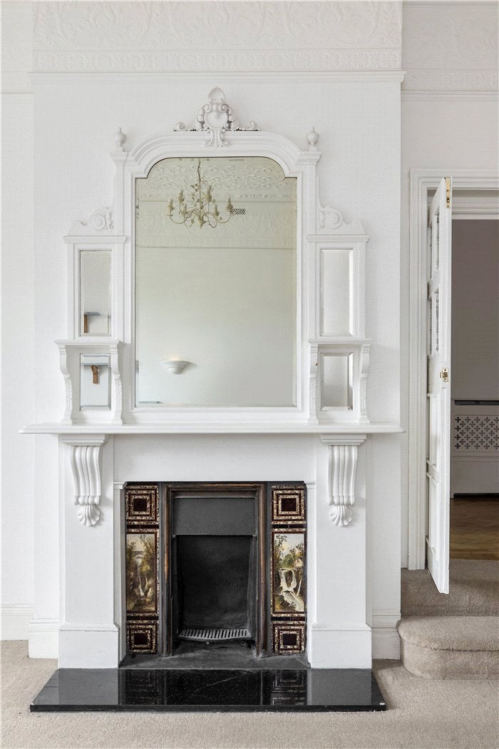 Reception Detail