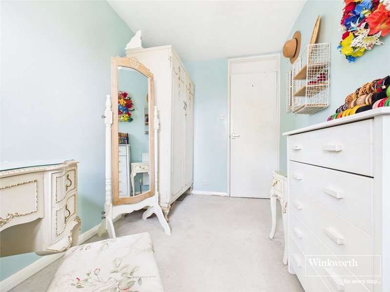 Elizabeth Walk, Reading, Berkshire, RG2